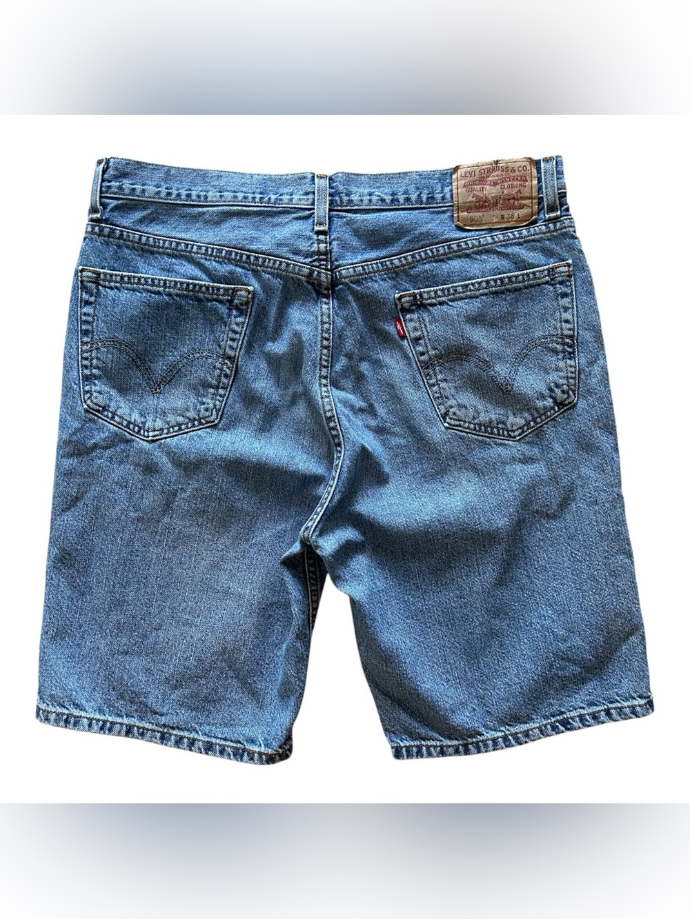 Vintage Y2K 2005 Men’s LEVI’S  505 Stonewash Denim Jean Shorts Sz 36 Indie